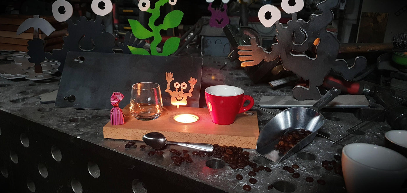 Espresso-MoNsTeR | "Happy Renate" | Espressobrett - Lumini