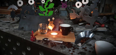 Espresso-MoNsTeR | "Chantal mit Herz" | Espressobrett - Lumini
