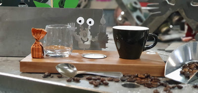 Espresso-MoNsTeR | "Elton mit Kerze" | Espressobrett - Lumini