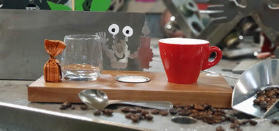 Espresso-MoNsTeR | "Elton mit Kerze" | Espressobrett - Lumini