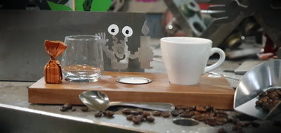 Espresso-MoNsTeR | "Elton mit Kerze" | Espressobrett - Lumini