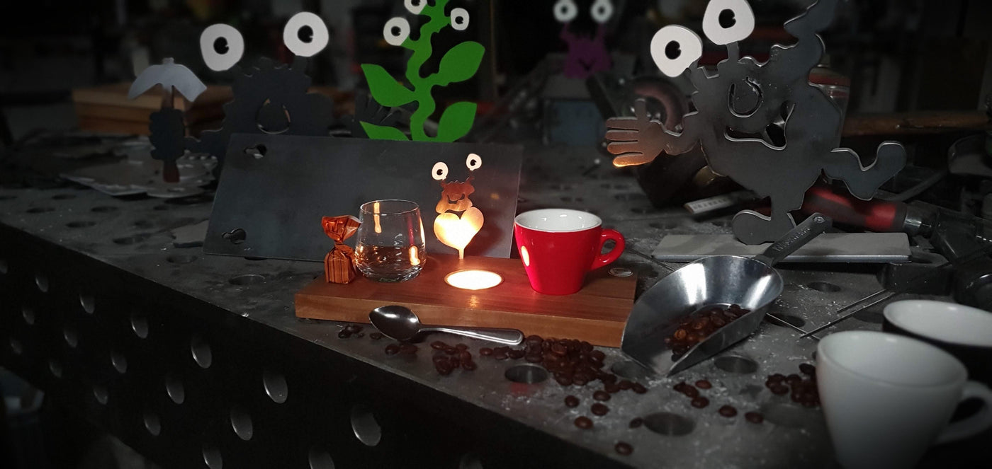 Espresso-MoNsTeR | "Chantal mit Herz" | Espressobrett - Lumini